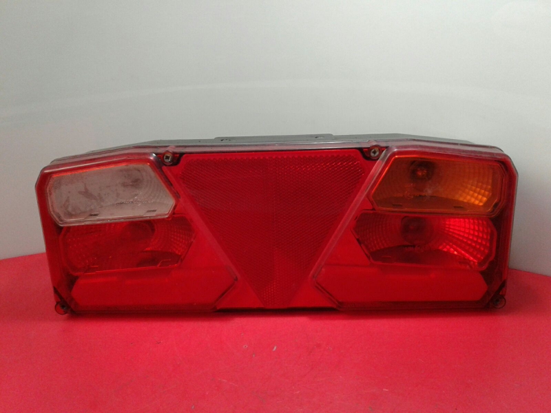 Feu arrière Gauche MITSUBISHI Canter (FB7, FB8, FE7, FE8) VII