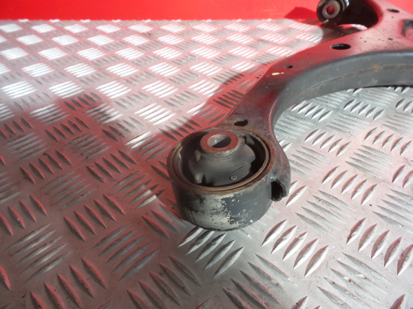 Bras de suspension Avant gauche HYUNDAI Santa Fé II (CM) Imagem-1