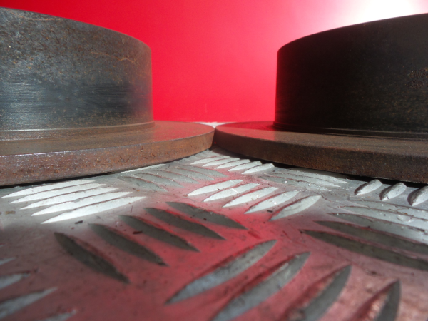 Disque de frein avant Droite HYUNDAI Santa Fé II (CM) Imagem-3