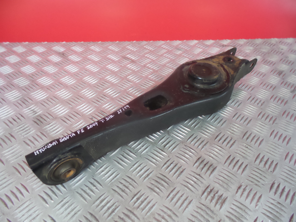 Bras de suspension arrière Droite HYUNDAI Santa Fé II (CM)