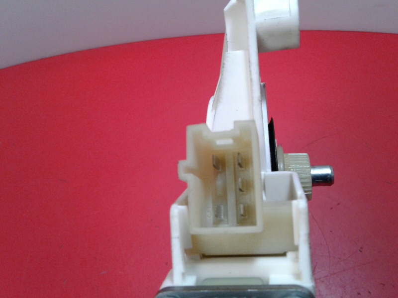 Fensterhebermotor vorne links MERCEDES-BENZ Classe C (W204) Imagem-1