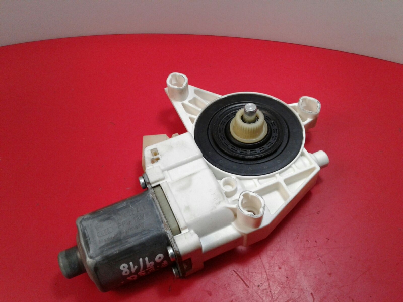 Fensterhebermotor vorne links MERCEDES-BENZ Classe C (W204) Imagem-2