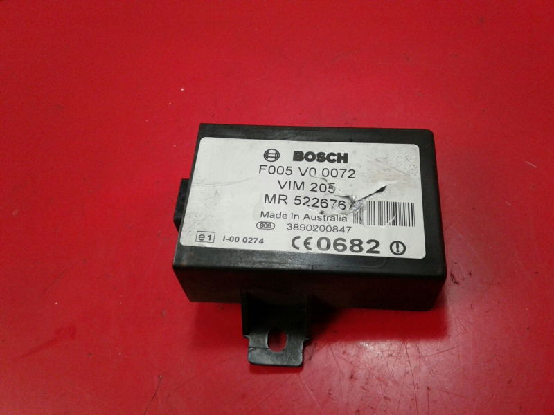 Bouton / interrupteur électromécanique  MITSUBISHI Carisma Hatchback (DA_)