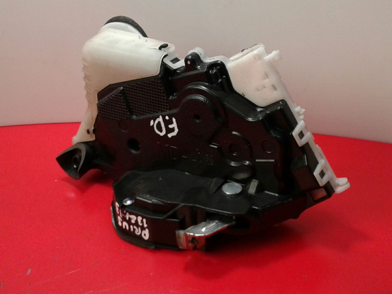 Front Right Door Lock TOYOTA Prius Hatchback (_W3_)