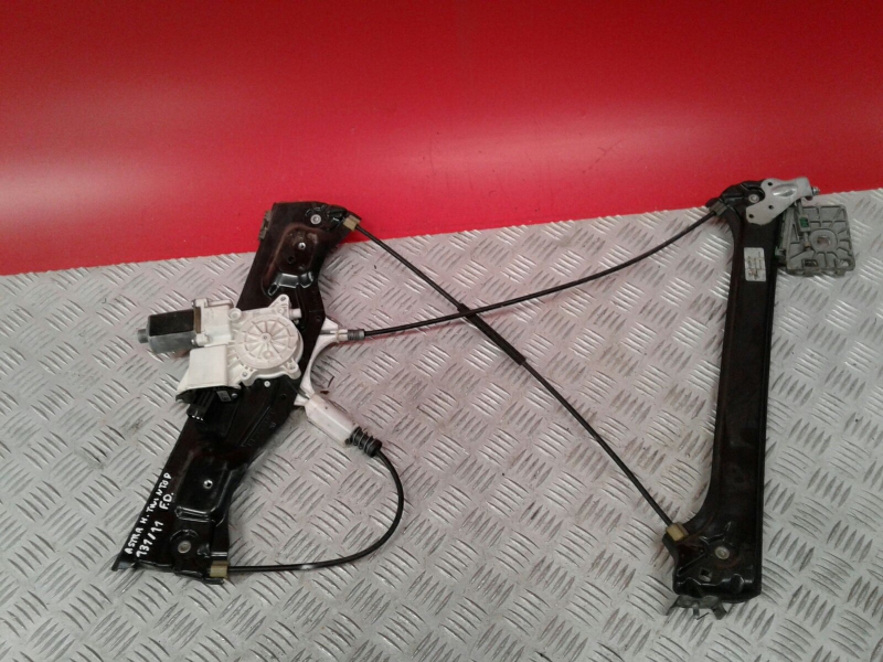 Right front window regulator OPEL Astra H TwinTop (L67)
