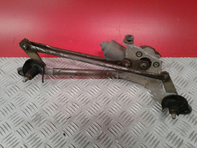 Motor limpa vidros frente TOYOTA Yaris (_P9_)
