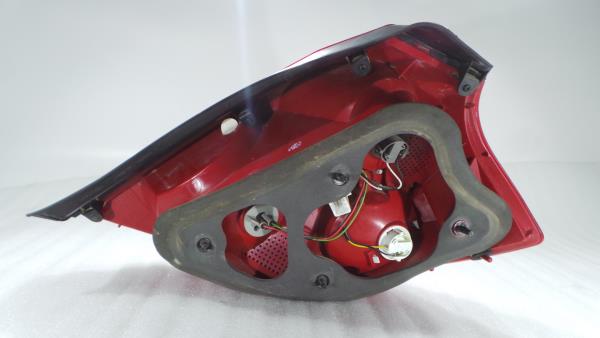 Fanale Sinistro KIA Ceed (ED) Imagem-1