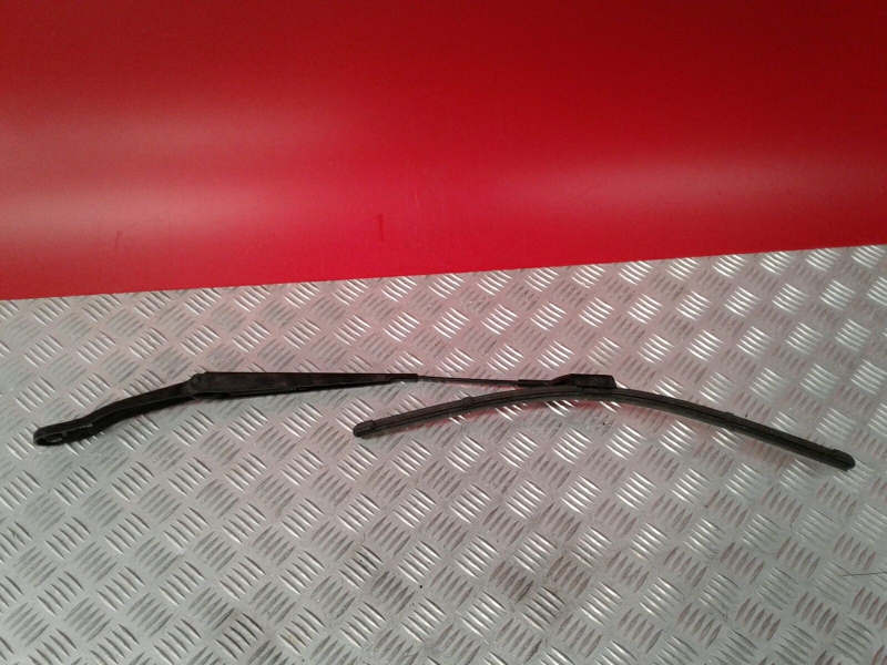 Windscreen wiper arm Right front LAND ROVER Range Rover Evoque (L538)