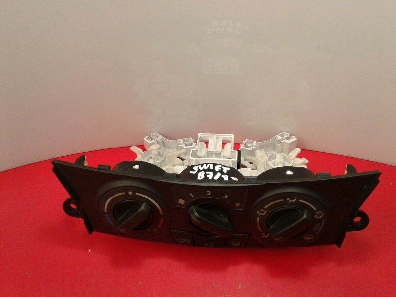 Comando chauffage / sofagem SUZUKI Swift IV (FZ, NZ) Imagem-1