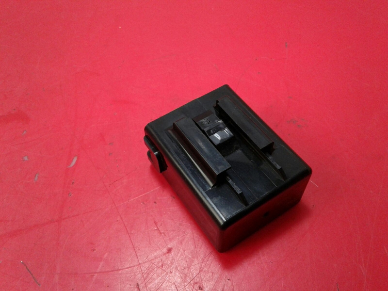 Botão / interruptor electromecânico / relé SUZUKI Swift IV (FZ, NZ) Imagem-2