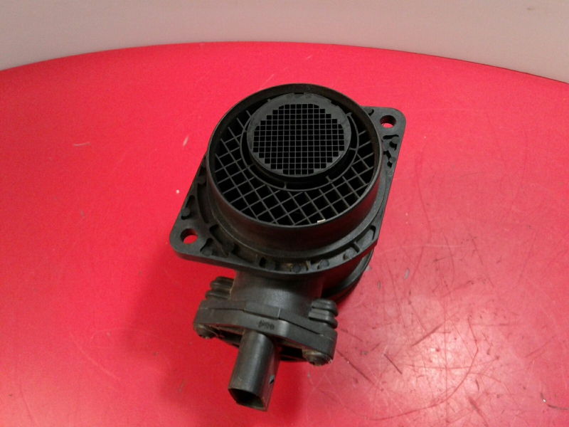 Débitmètre d'air massique (MAF) VOLKSWAGEN Golf V (1K1) Imagem-1