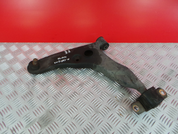 Bras de suspension Avant gauche MITSUBISHI Carisma Hatchback (DA_)