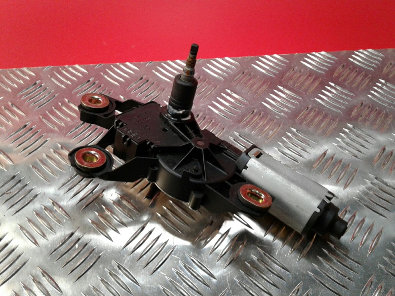 Motor limpa vidros trás SEAT Leon (1P1)