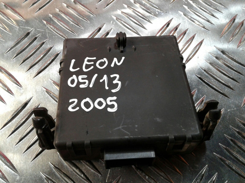 Centralita de encendido (inmovilizador) SEAT Leon (1P1) Imagem-3