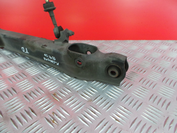 Bras de suspension arrière Droite MITSUBISHI Carisma Hatchback (DA_) Imagem-1