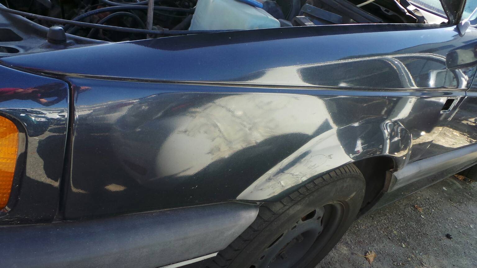 Left fender VOLKSWAGEN Passat (3A2, 35I) Imagem-2