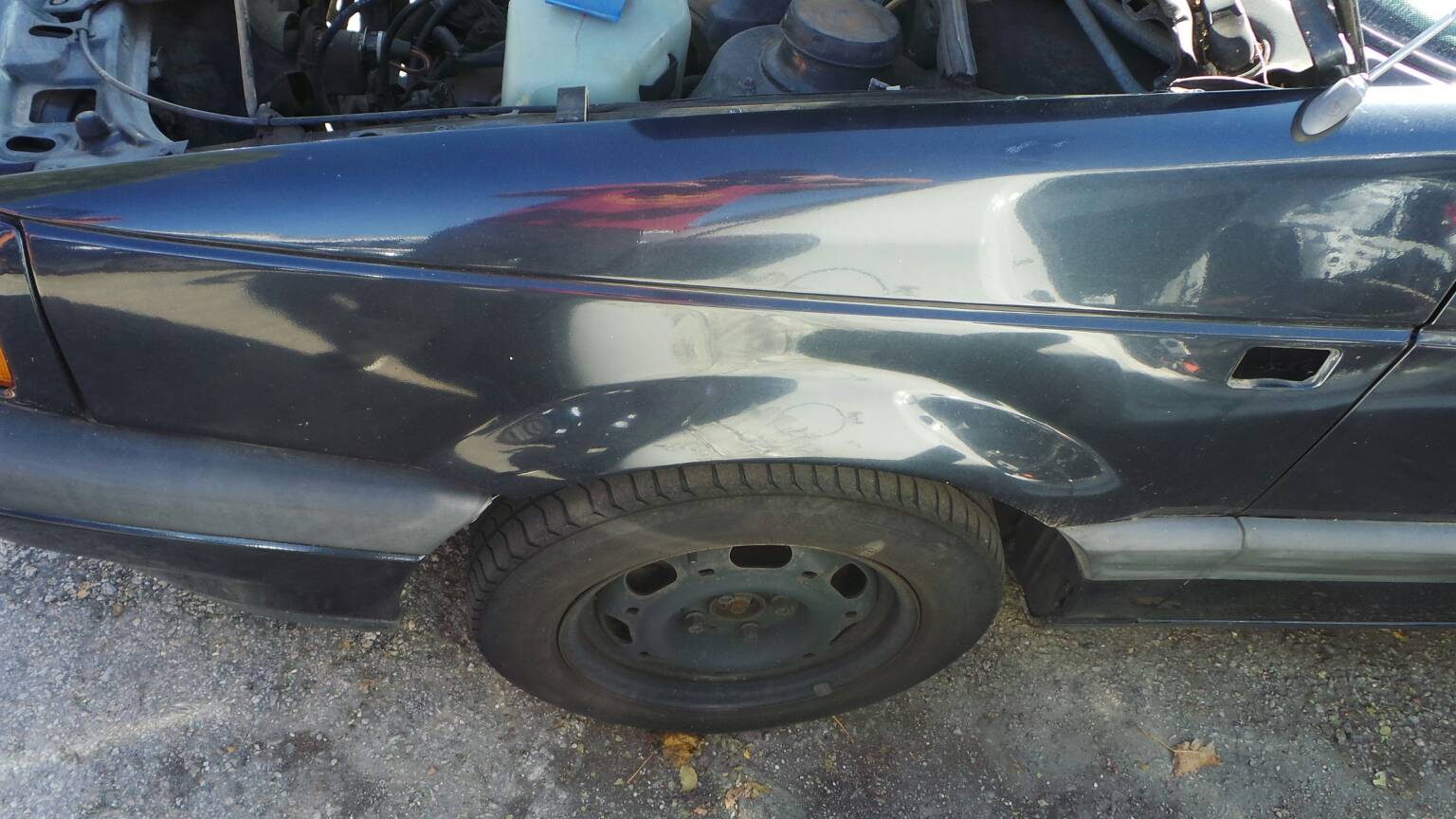 Left fender VOLKSWAGEN Passat (3A2, 35I) Imagem-3