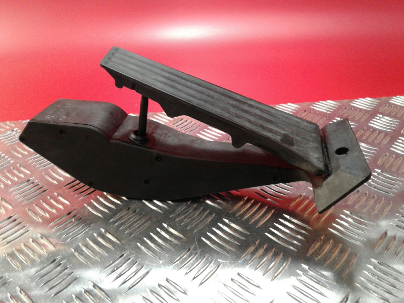 Pedal do acelerador BMW 1 (E87)