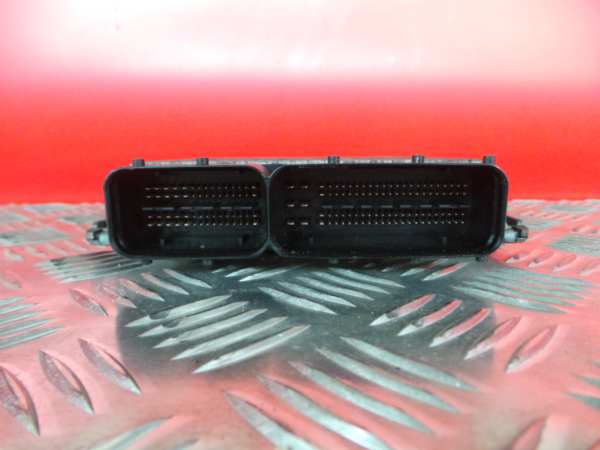 Centralina motor / ECU SKODA Superb II Break (3T5) Imagem-1