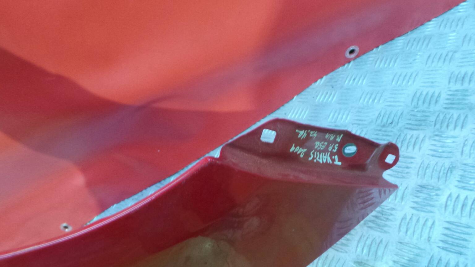 Left fender TOYOTA Yaris (_P9_) Imagem-1