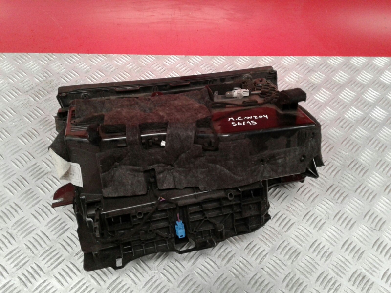 Porta luvas MERCEDES-BENZ Classe C (W204) Imagem-2