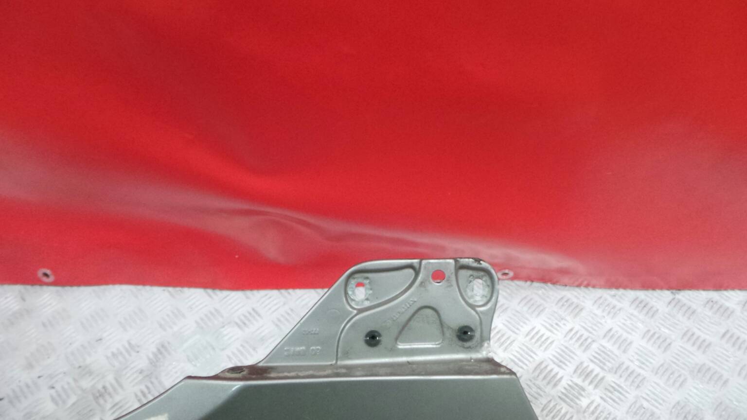 Left fender SKODA Octavia II Hatchback (1Z3) Imagem-1