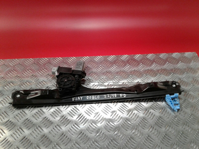 Elevalunas delantero derecho FIAT Doblo (263_)