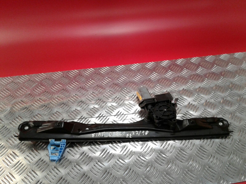 Elevalunas delantero izquierdo FIAT Doblo (263_)