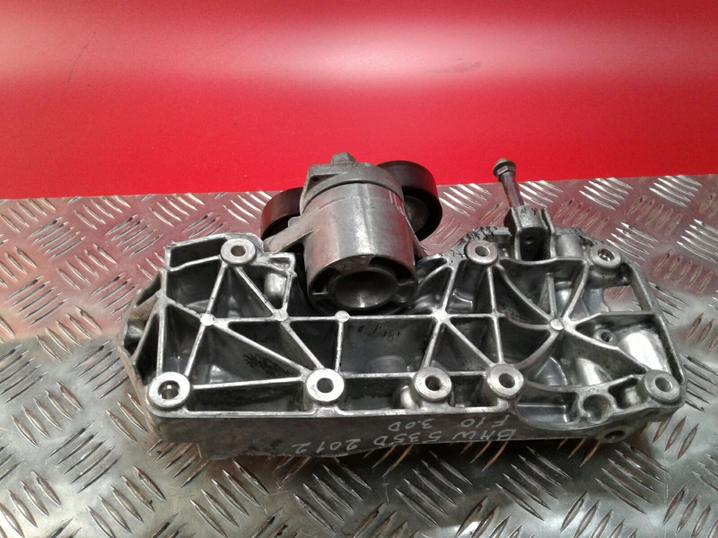 Generic support BMW 5 (F10) Imagem-2