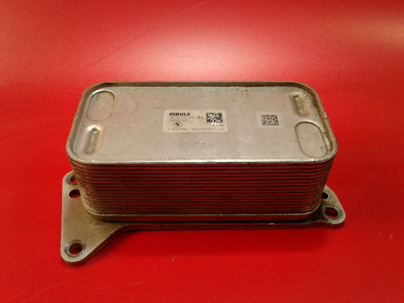 Radiador do óleo BMW 5 (F10)