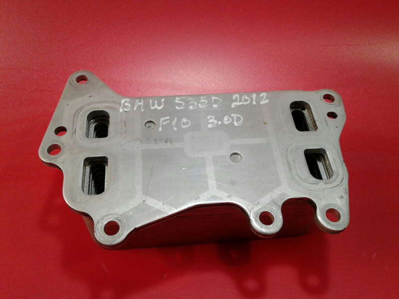 Radiador do óleo BMW 5 (F10) Imagem-2