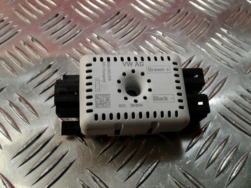 Amplificador de antena SEAT Leon ST (5F8)