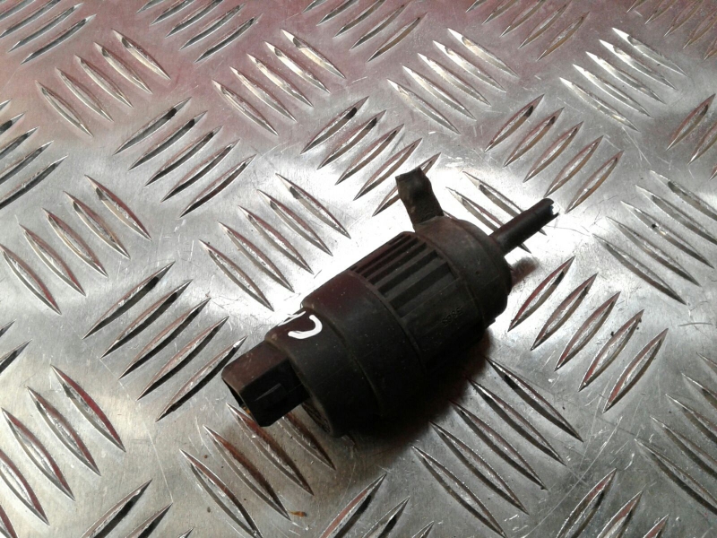 Motor limpa vidros frente MITSUBISHI Carisma Hatchback (DA_)