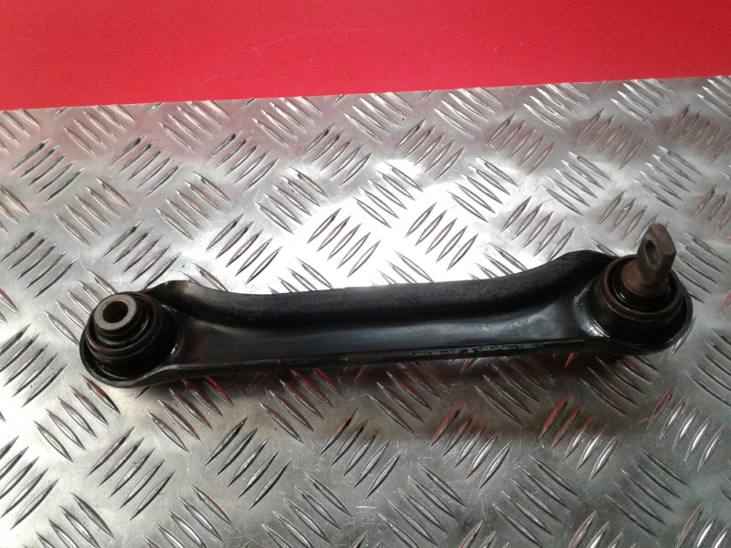 Bras de suspension arrière Droite MITSUBISHI Carisma Hatchback (DA_) Imagem-1