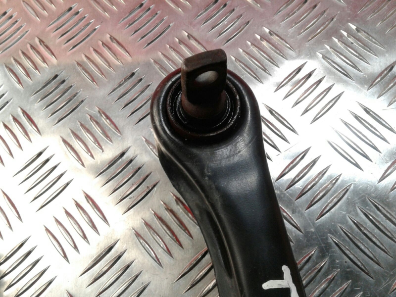 Bras de suspension arrière gauche MITSUBISHI Carisma Hatchback (DA_) Imagem-2