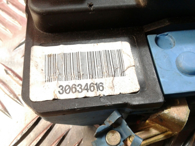 Front Right Door Lock VOLVO V70 II (SW) Imagem-2