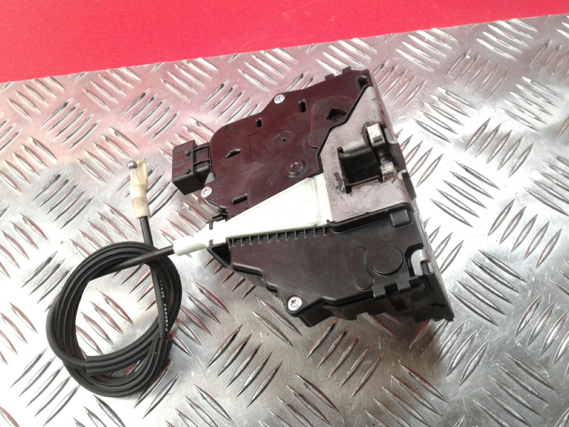 Front Right Door Lock OPEL Corsa E Imagem-2