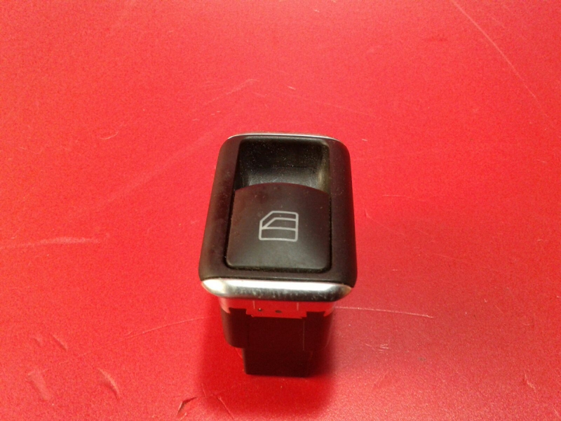 Mando / interruptor elevalunas trasero izquierdo MERCEDES-BENZ Classe C (W204)