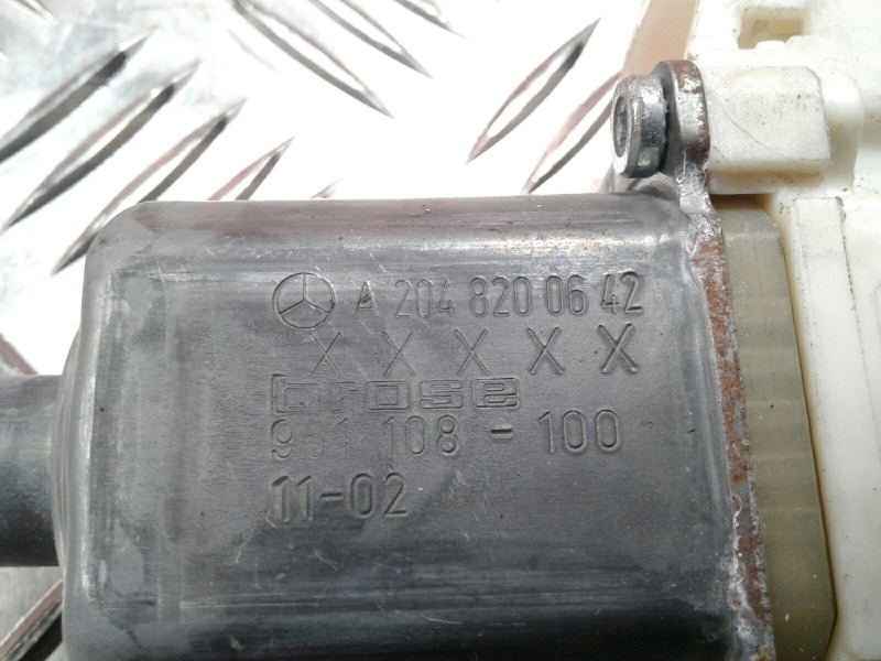 Moteur lève-vitre arrière Droite MERCEDES-BENZ Classe C (W204) Imagem-3