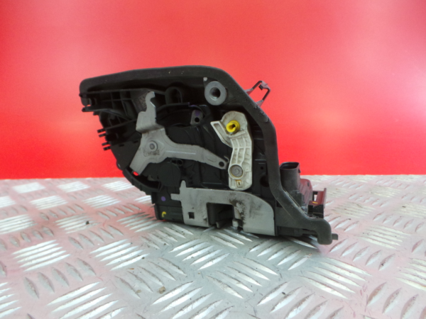 Front Right Door Lock BMW X1 (F48) Imagem-1