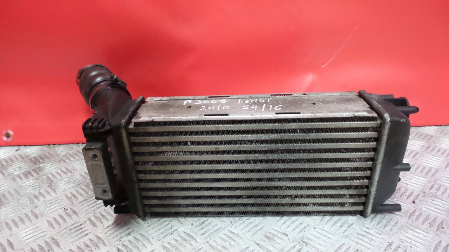 Radiador del intercooler PEUGEOT 3008 I (0U_) Imagem-1