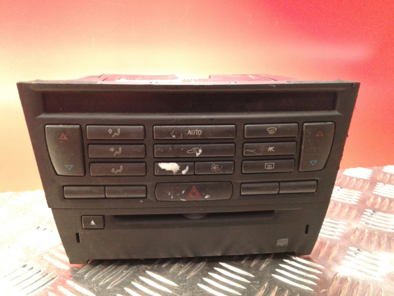 Radio / Autoradio SAAB 9-3 Sedan (YS3F)