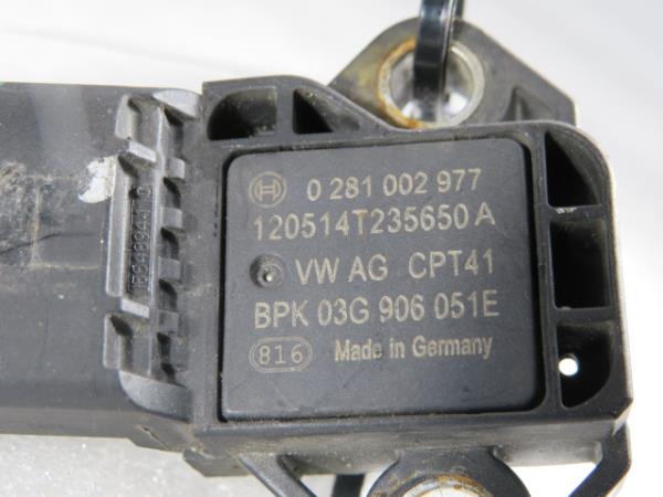 Sensor de pressão do coletor de admissão / sensor MAP SKODA Superb II Break (3T5) Imagem-3