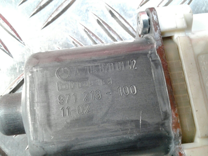 Motor Elevalunas Delantero Izquierdo MERCEDES-BENZ Classe C (W204) Imagem-3