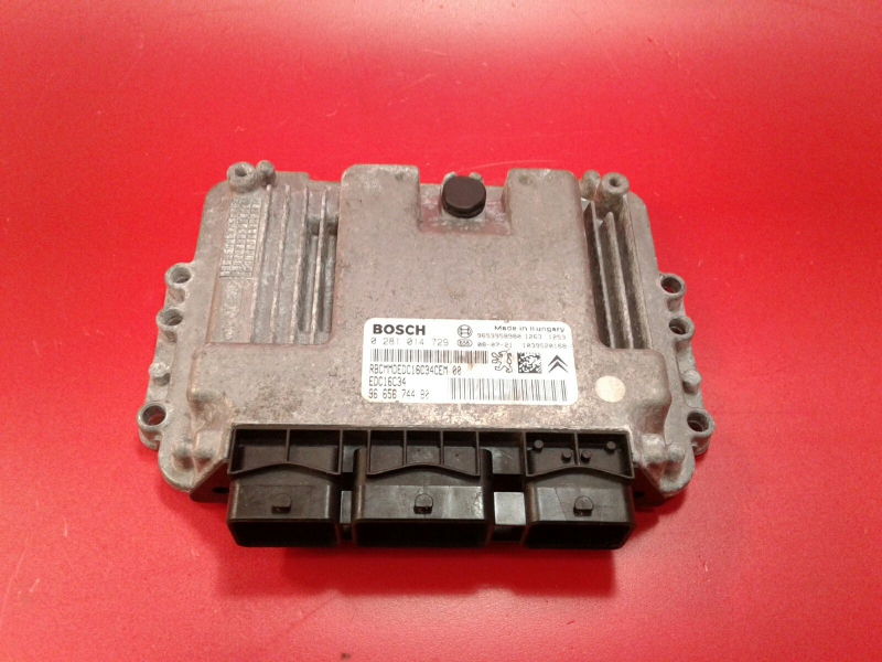 Engine control unit / ECU CITROËN C4 Picasso I (UD_)
