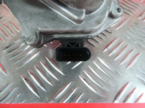 Motor Mariposa de admisión SKODA Superb II Break (3T5) Imagem-2