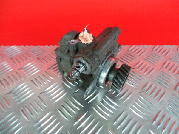 Pompe de direction assistée MITSUBISHI Canter (FB7, FB8, FE7, FE8) VII