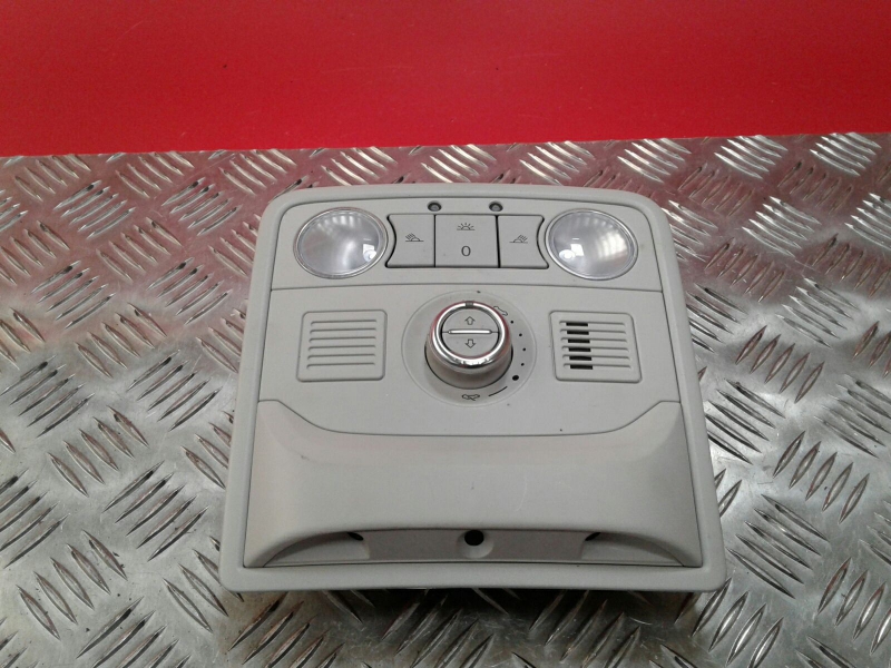 Plafonier frente SEAT Leon ST (5F8)