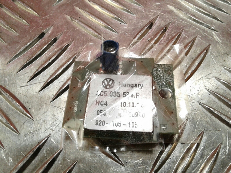Amplificador de antena SEAT Leon ST (5F8)