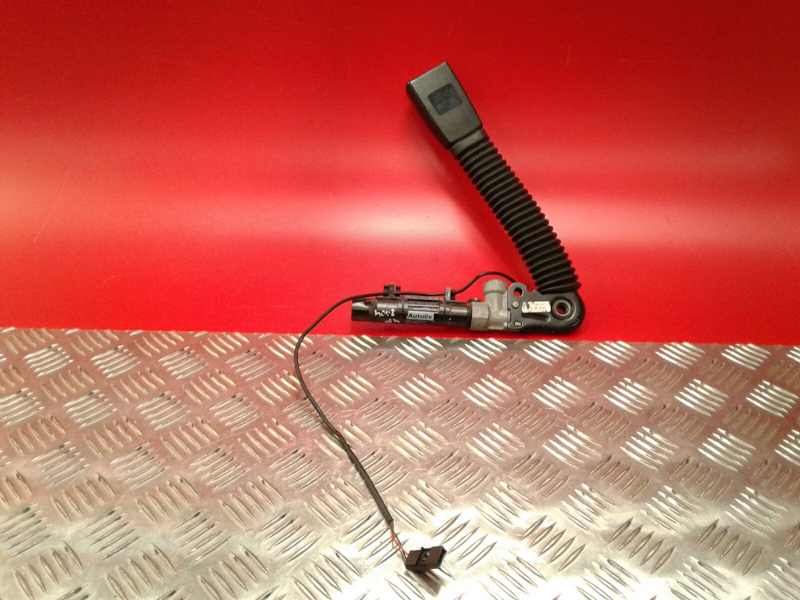 Pretensor cinturón Delantero Izquierdo BMW 5 (E60)
